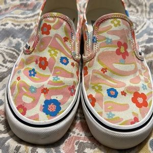 Vans slip on 70s flower Men’s 5.5 Women’s 7